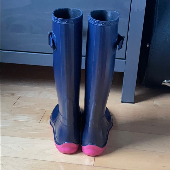 Navy blue rain boots - Picture 2 of 7